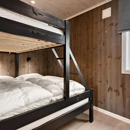 Vakantiehuis Splitter Ny Hytte Naer Sentrum!