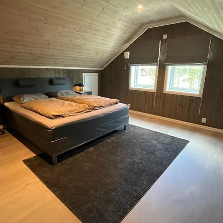 Vakantiehuis Splitter Ny Hytte Naer Sentrum! Røros
